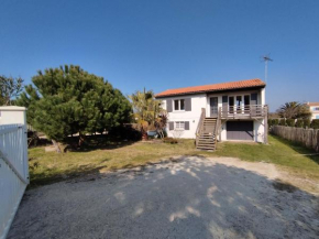 Grande maison avec jardin, proche plage, 4 chambres, terrasse, pour 8 personnes - Île d'Oléron - FR-1-778-22